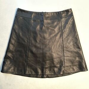 Tess Giberson 100% Lamb Leather Black Mini Skirt Size 8 Zipper Lined Dots NWOT